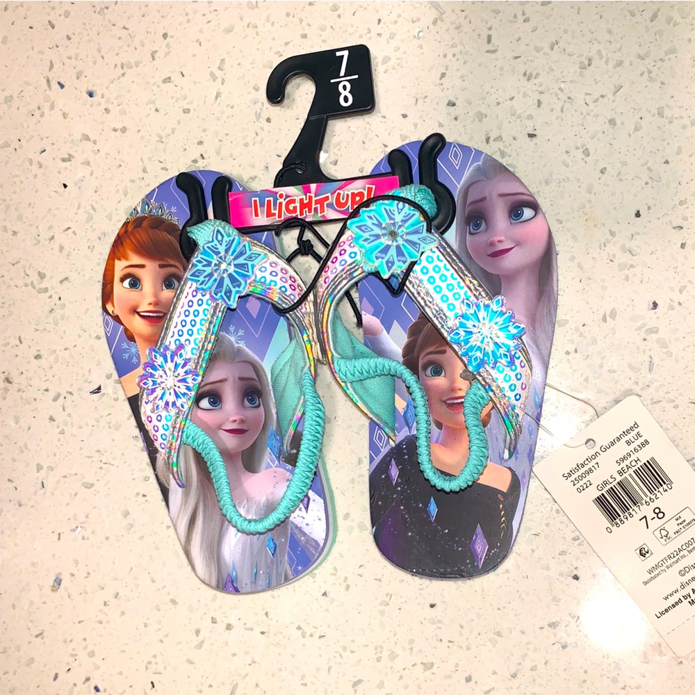 DISNEY FROZEN Light-Up Slip On Beach Flip Flops
